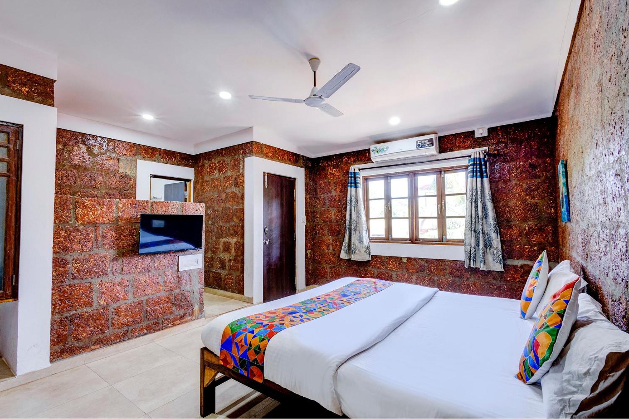 Resort Fabhotel Arya's Hyderabad - Nr Calangute