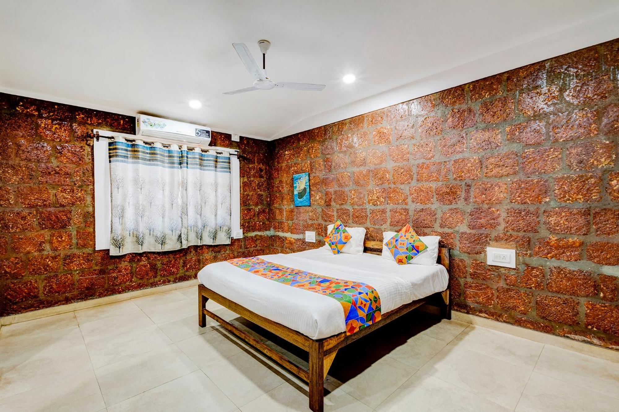Fabhotel Arya's Hyderabad - Nr *