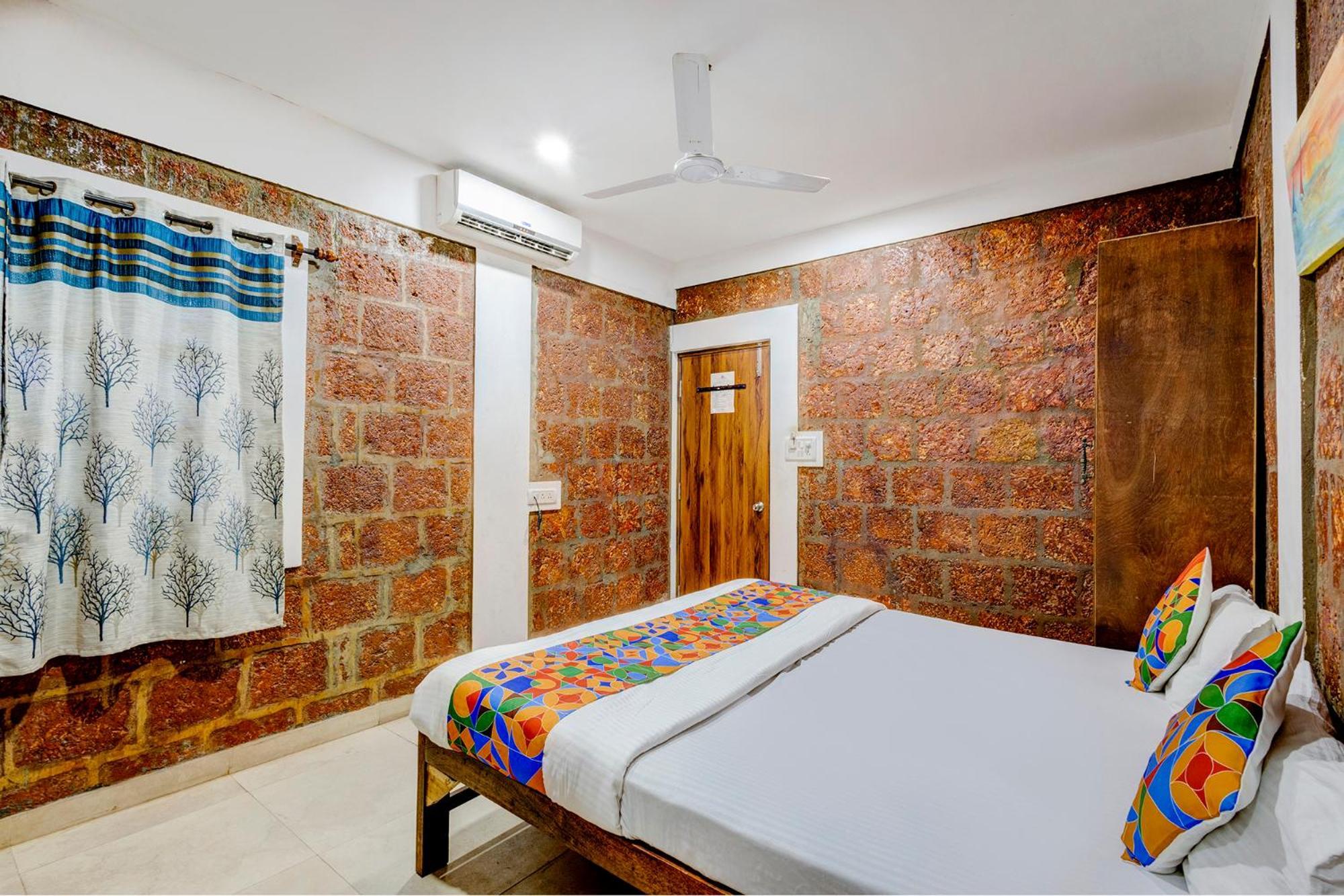 Fabhotel Arya's Hyderabad - Nr * Calangute